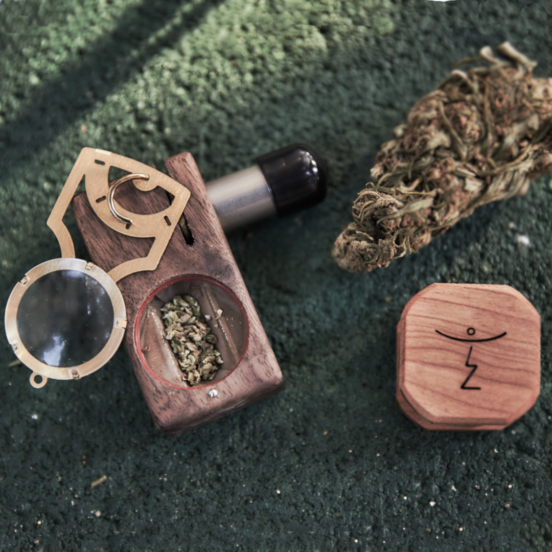 Monocle Walnut Factory Seconds
