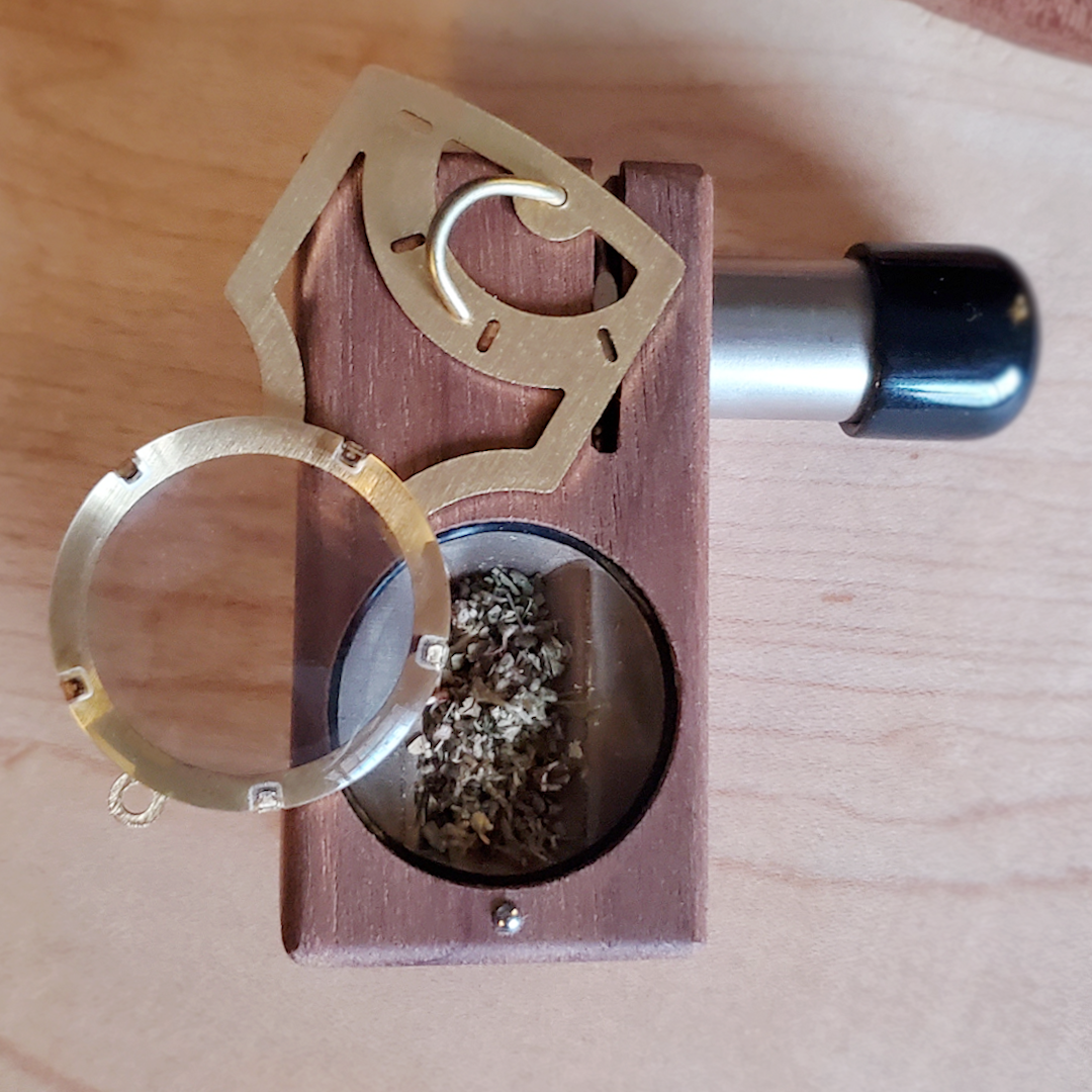 Monocle Walnut Factory Seconds